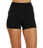 Willow Short
